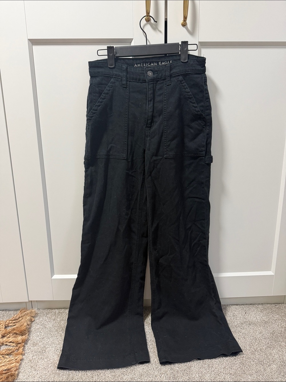 American Eagle Outfitters Black Cargo Wide-Leg Women’s Stretch Pants